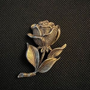 Gold Flower Brooch